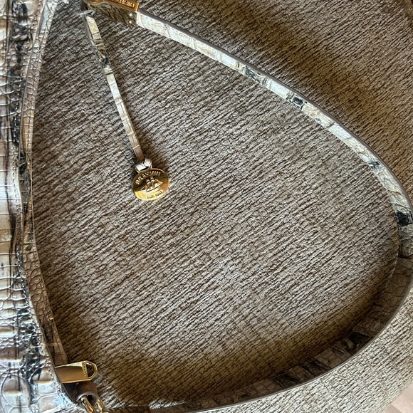 Nice new Brahmin handbag beautiful multi color - Picture 8 of 17